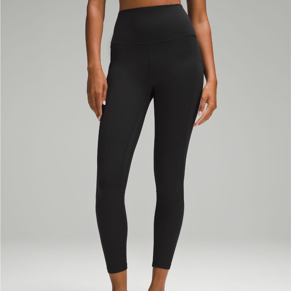Lululemon Align with pockets size 8 EUC